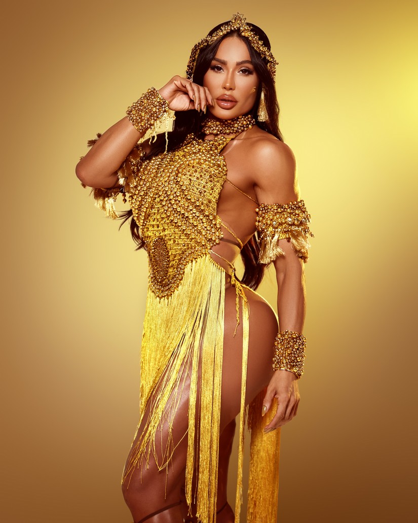 Gracyanne Barbosa Revista Portfolio (1)